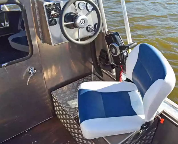 Алюминиевый катер Неман 550 с каютой в Рязани