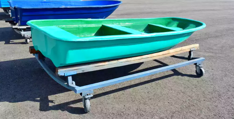 Стеклопластиковая лодка Старт (тримаран) в Рязани