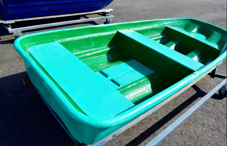 Стеклопластиковая лодка Старт (тримаран) в Рязани