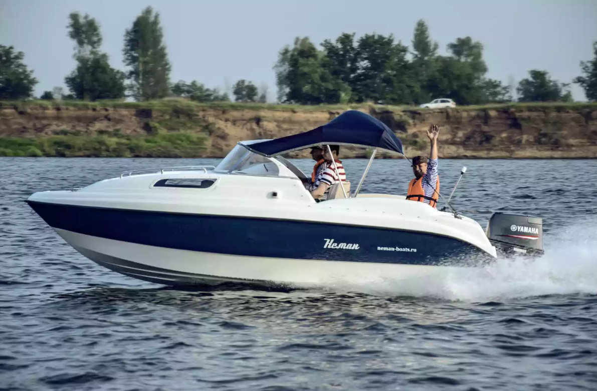 Стеклопластиковый катер Neman-550 с каютой в Рязани