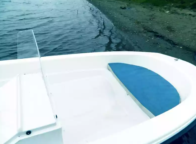 Стеклопластиковый катер Тримаран Wyatboat 430 C в Рязани