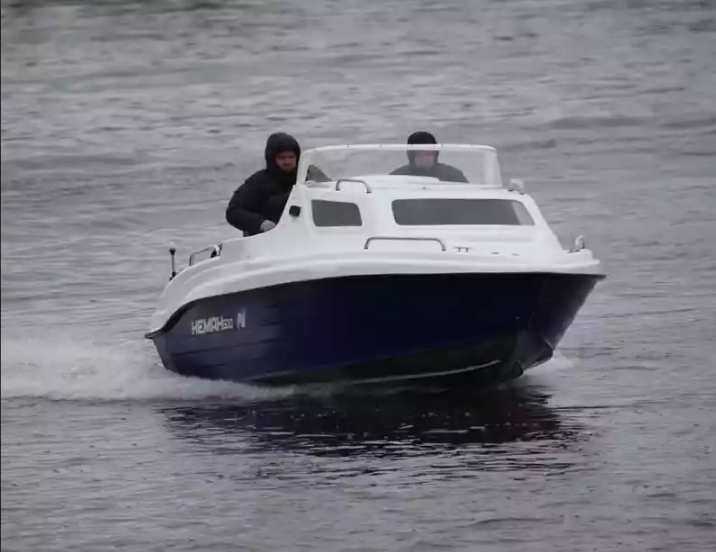 Комбинированный катер Neman-500 с каютой в Рязани