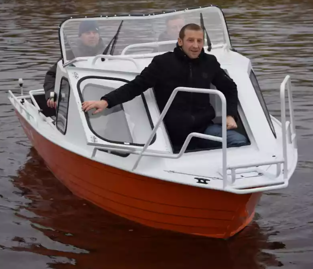 Алюминиевый катер Неман-500 (каютный) в Рязани