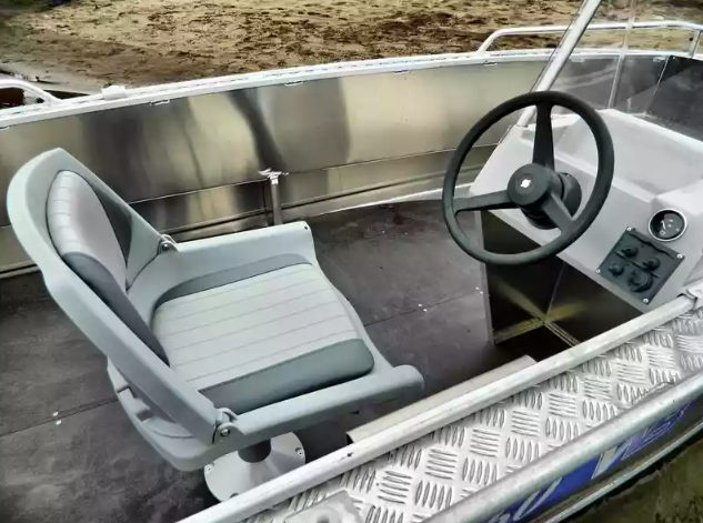 Алюминиевый катер Wyatboat-460 C в Рязани