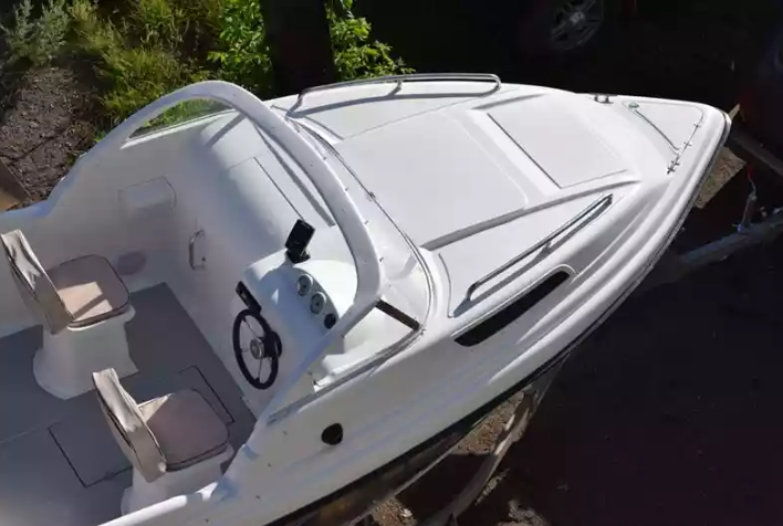 Комбинированный катер Neman-550 с каютой в Рязани