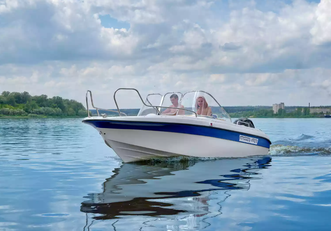 Стеклопластиковый катер Neman-530 Open в Рязани