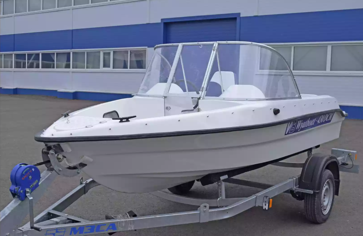 Стеклопластиковый катер Wyatboat-430DCМ (килевая) в Рязани