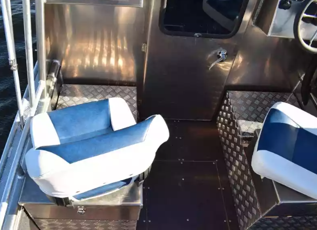 Алюминиевый катер Неман 550 с каютой в Рязани