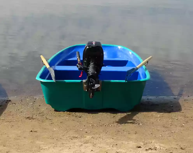 Стеклопластиковая лодка Старт (тримаран) в Рязани