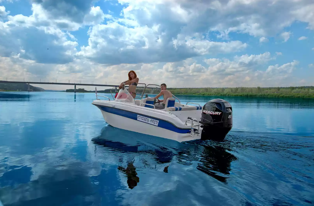 Стеклопластиковый катер Neman-530 Open в Рязани