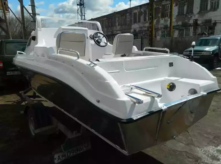 Комбинированный катер Neman-500 с каютой в Рязани