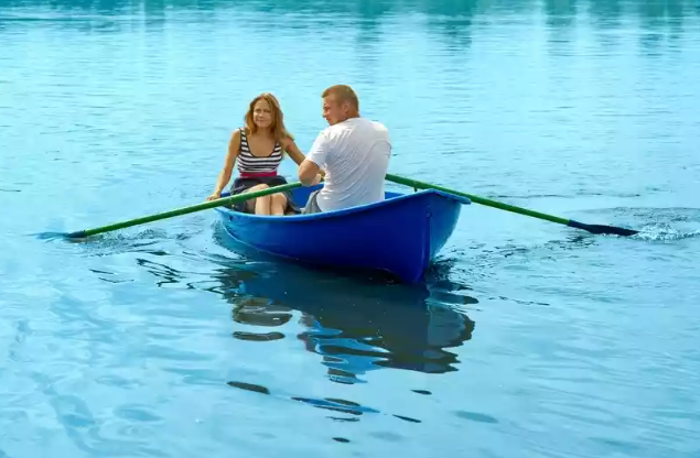 Стеклопластиковая лодка Дельфин в Рязани