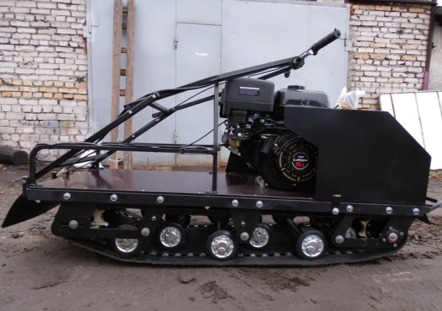 Мотобуксировщик AhtaR Зима 15 л/с с вариатором в Рязани