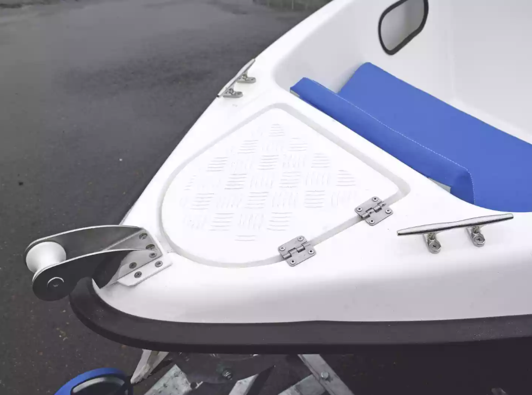 Стеклопластиковый катер Wyatboat-430DCМ (килевая) в Рязани