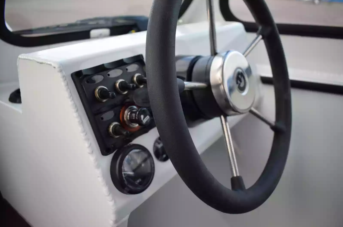 Алюминиевый катер Неман-500 (закрытая рубка) в Рязани