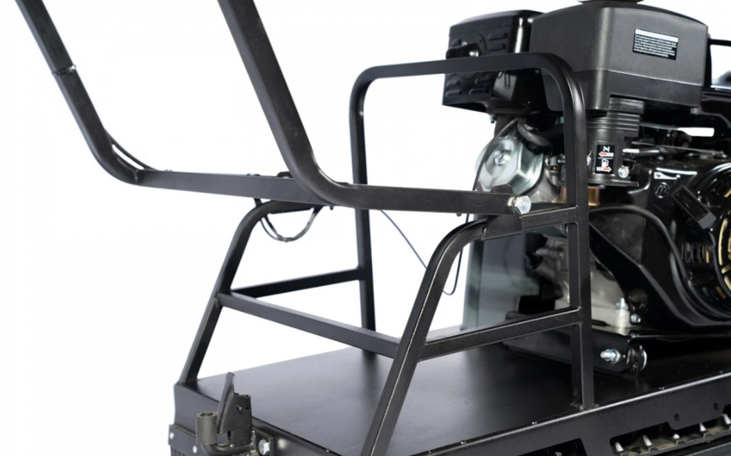 Мотобуксировщик БУРЛАК-M2 LFK 15 л.с. э/с Промысловик в Рязани