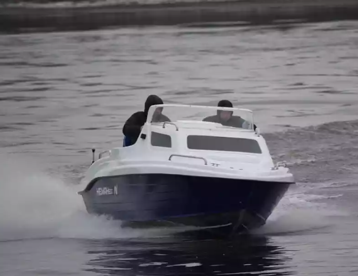 Комбинированный катер Neman-500 с каютой в Рязани
