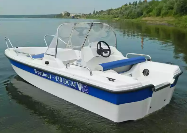 Стеклопластиковый катер Wyatboat-430 DCM (тримаран) в Рязани
