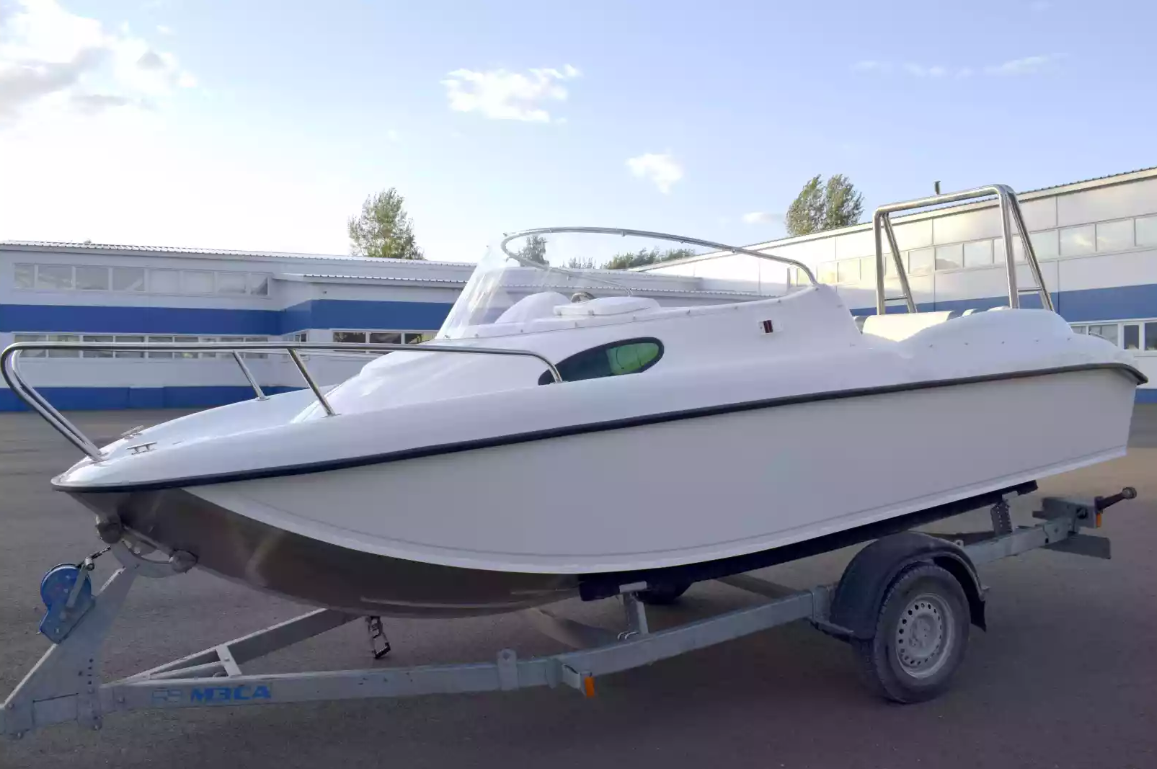 Комбинированный катер Neman-530 с каютой в Рязани