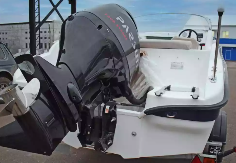 Стеклопластиковый катер Neman-530 с каютой в Рязани