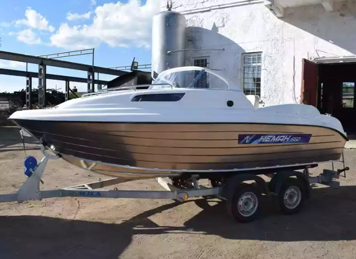 Комбинированный катер Neman-550 с каютой в Рязани