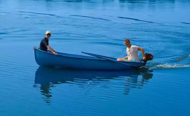 Стеклопластиковая лодка Омуль в Рязани