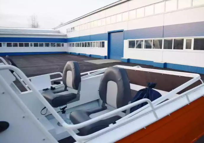 Алюминиевый катер Неман-500 (каютный) в Рязани