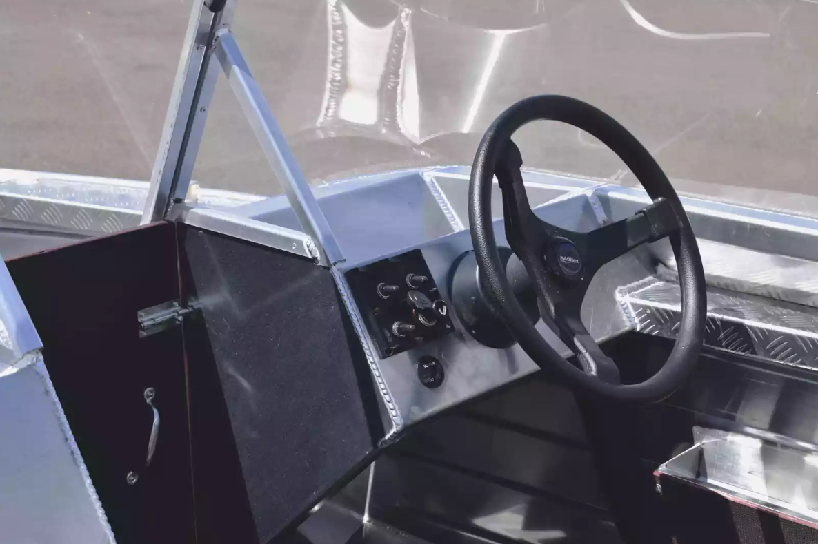 Алюминиевый катер Wyatboat-390 DCM в Рязани