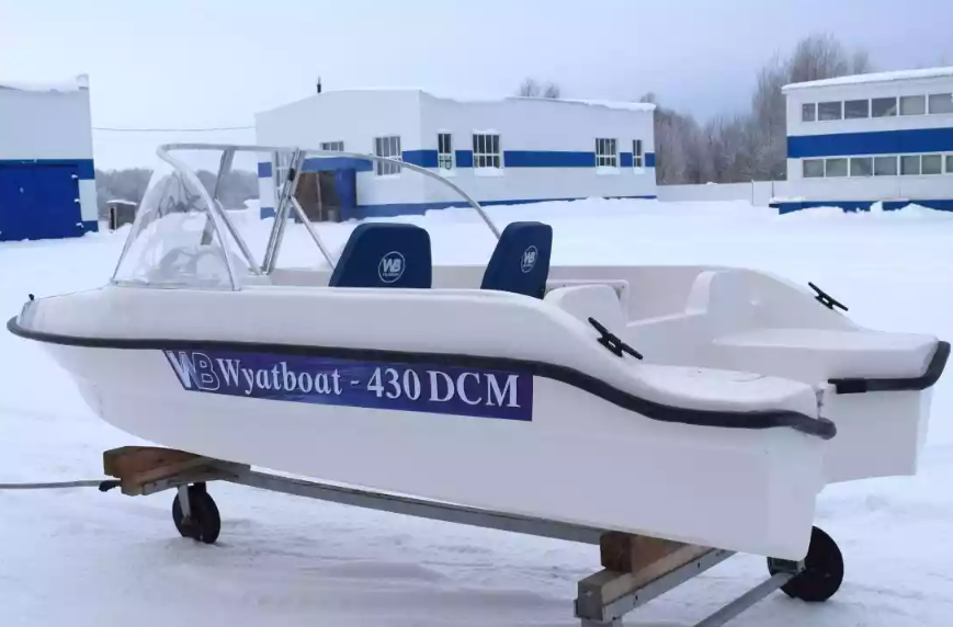 Стеклопластиковый катер Wyatboat-430DCМ (килевая) в Рязани