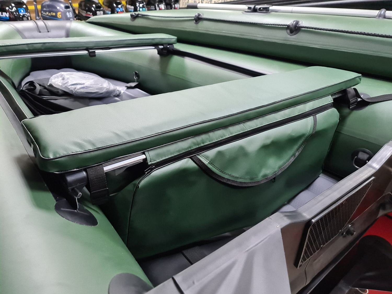 КОМПЛЕКТ МЯГКИХ НАКЛАДОК С СУМКОЙ ДЛЯ ЛОДОК 90Х20 ЗЕЛЕНЫЙ в Рязани