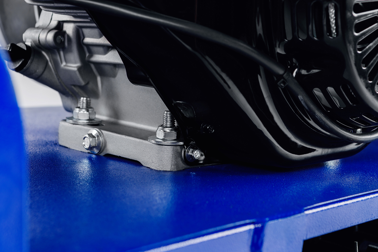 Мотобуксировщик SNOW DOG 17 с эл. запуском (DINKING) в Рязани